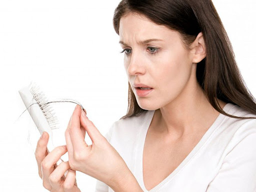 Thận yếu gây rụng tóc ở phụ nữ