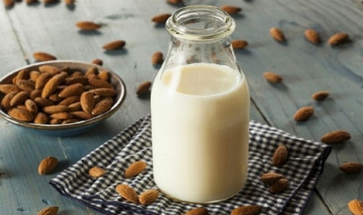 Người bệnh trào ngược dạ dày có nên uống sữa không?